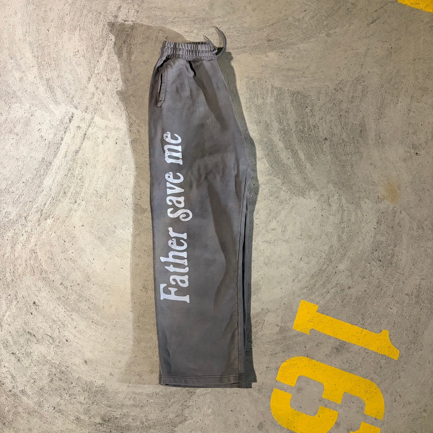 GODS IN NY SWEATPANTS